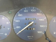 Compteur Mazda 626