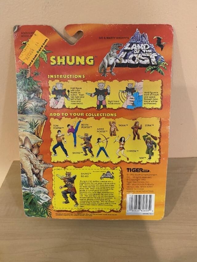 LAND OF THE LOST ACTION FIGURES (2) TIGER TOYS 1992 UNOPENED STILL
