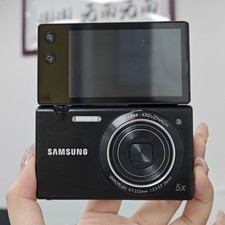 Samsung MV800 Digital Camera 5X Optical Zoom Selfie Flip-out Vlog 16.1MP 90 New