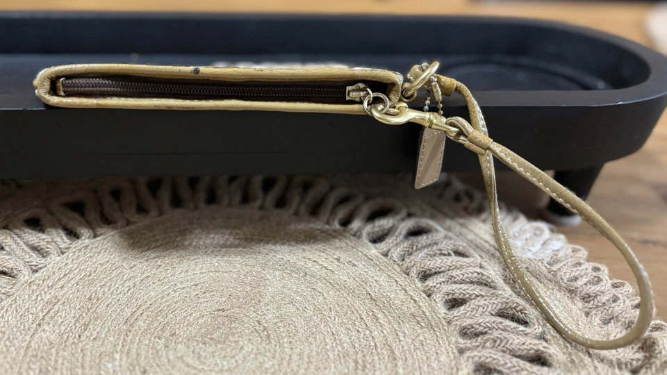 Bolso de mano Coach pequeño vintage muñeca lona tostada con cuero marrón C’s Foto 4 de 4