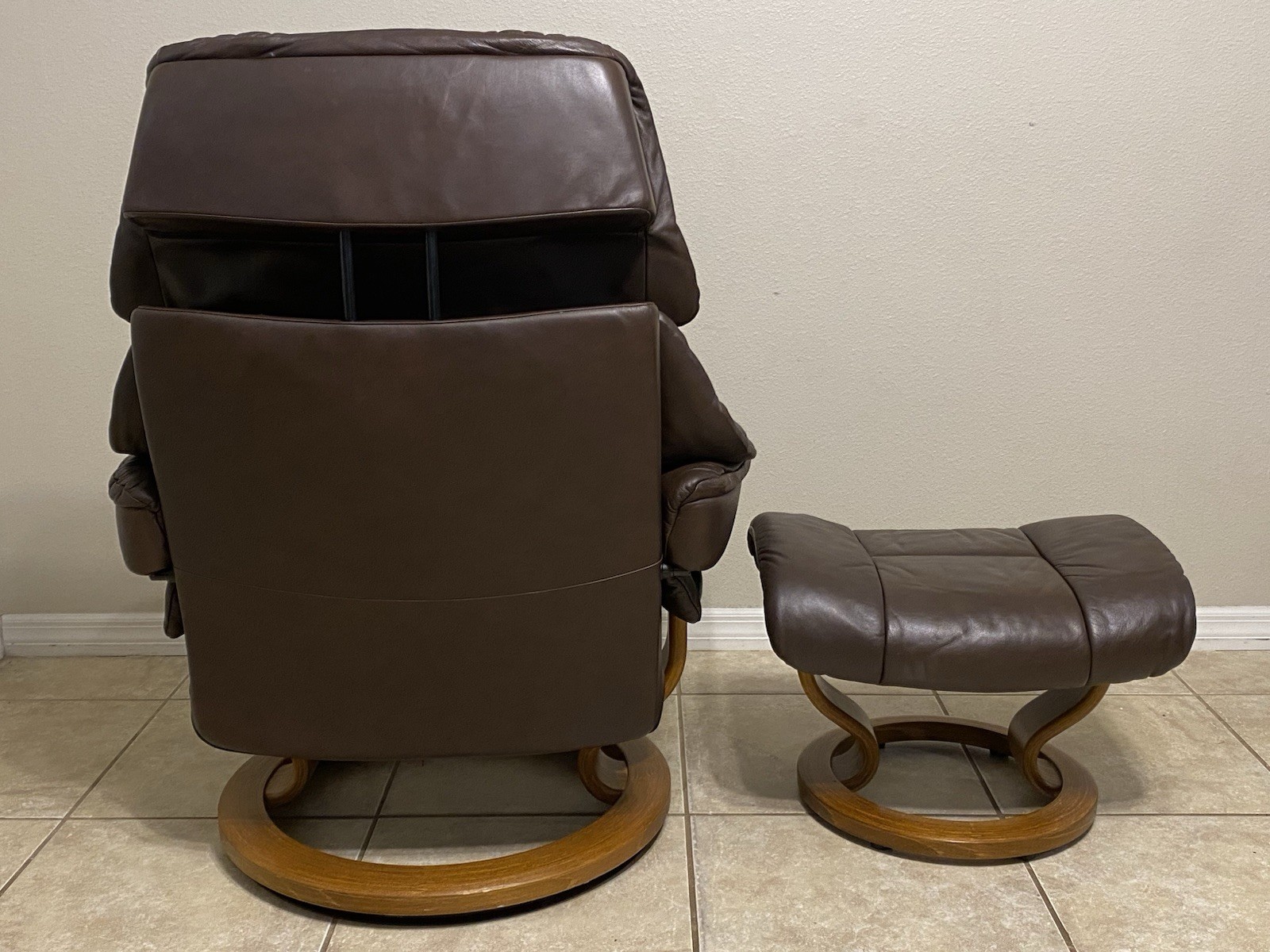 Ekornes Stressless Leather Recliner Chair & Ottoman Large Reno Norway Furniture