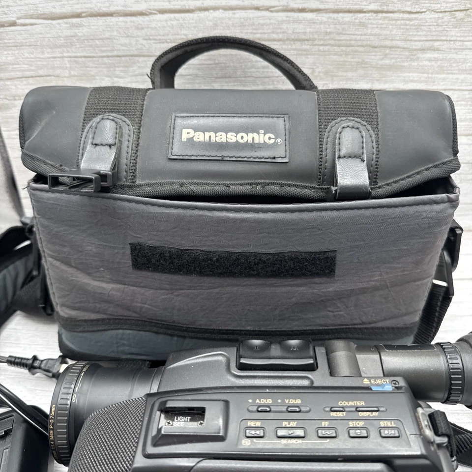 VINTAGE PANASONIC PALMCORDER X10 DIGITAL Fade PV -23 HAND HELD VIDEO CAMERA READ - Image 4 of 4