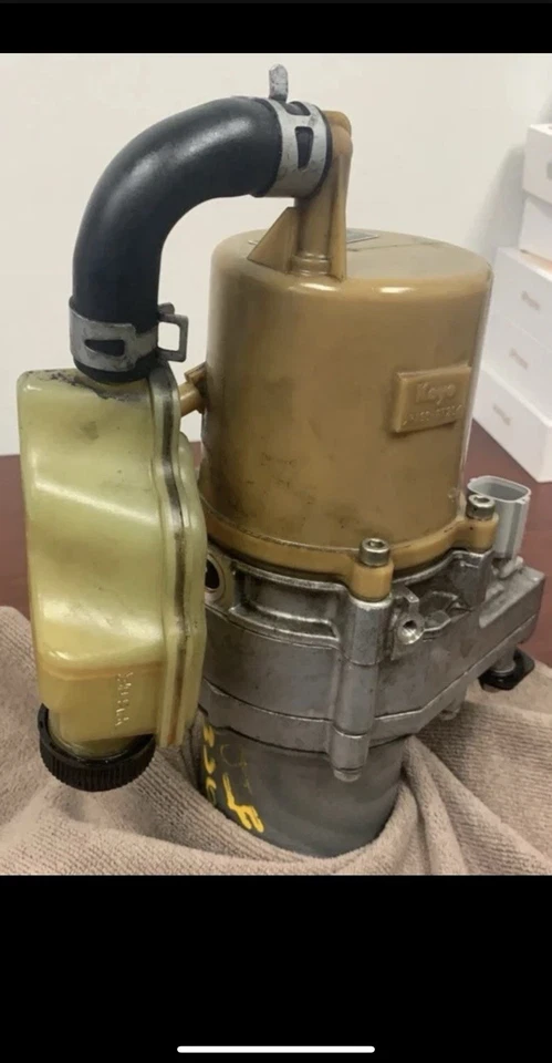 BOMBA DE DIRECCIÓN ASISTIDA MAZDA 3 - 2005-2009 - CALIDAD OEM  Foto 3 de 4