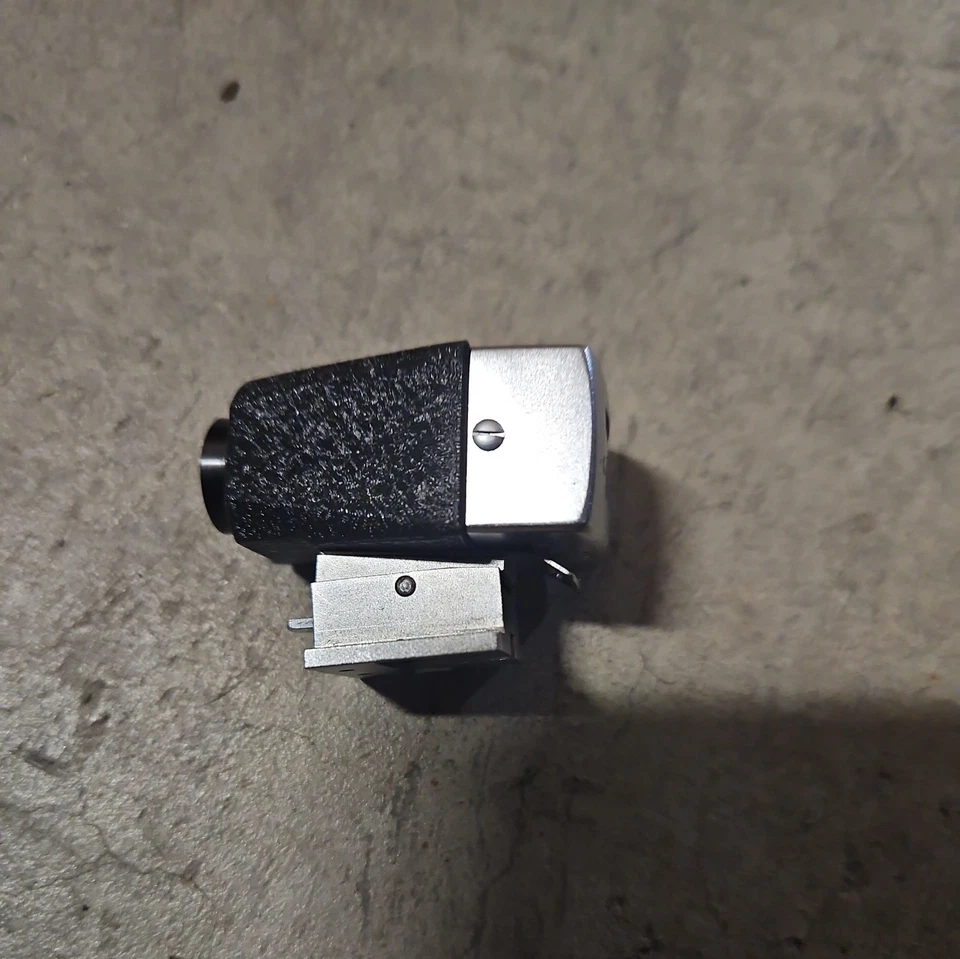 Vintage Zeiss Ikon 50mm Shoe Mount Finder 421 for Contax IIa and IIIa Cameras - Image 4 of 4