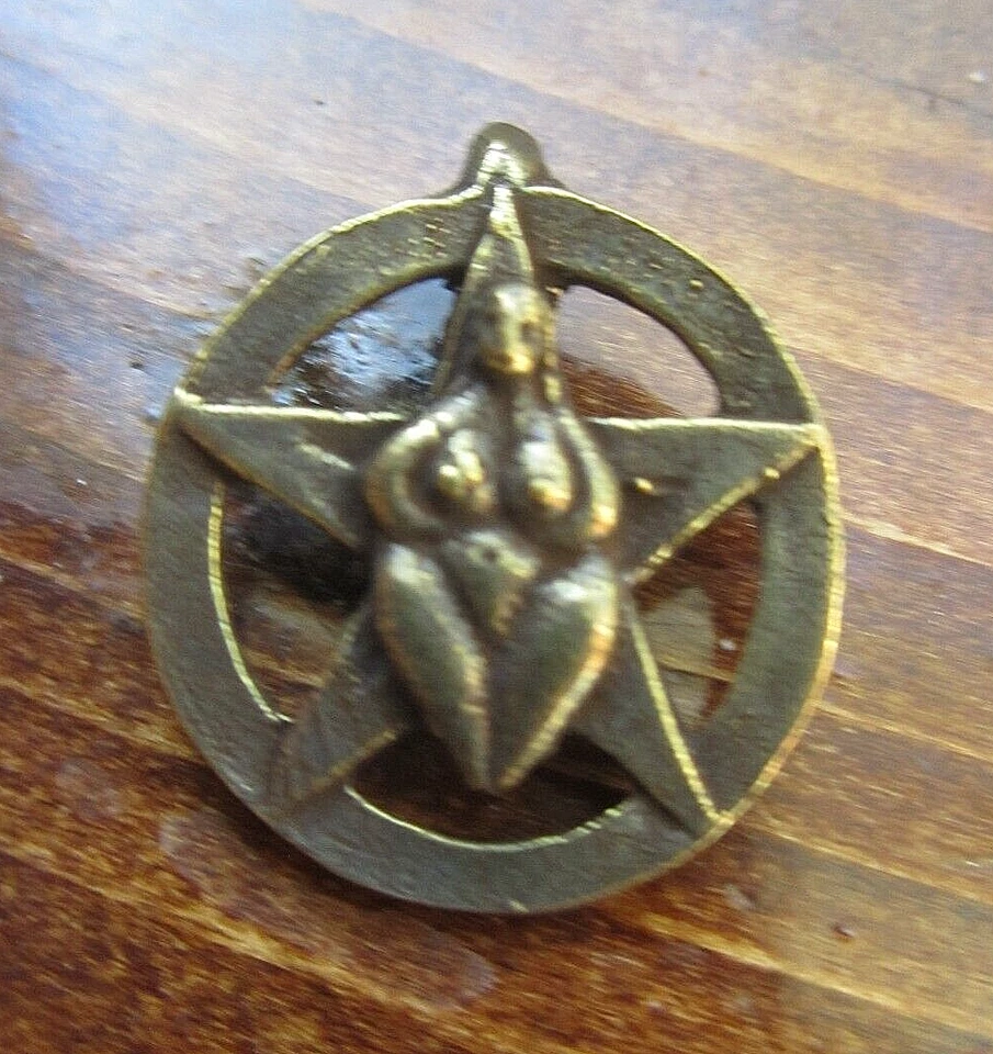 Venus 带五角星黄铜异教徒神秘黄金吊坠珠宝首饰 — 第 2/4 张图片