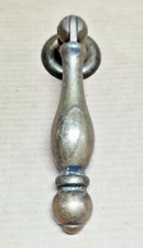 Metal style,maniglia pendente per mobili,finitura ottone antico,MG5665