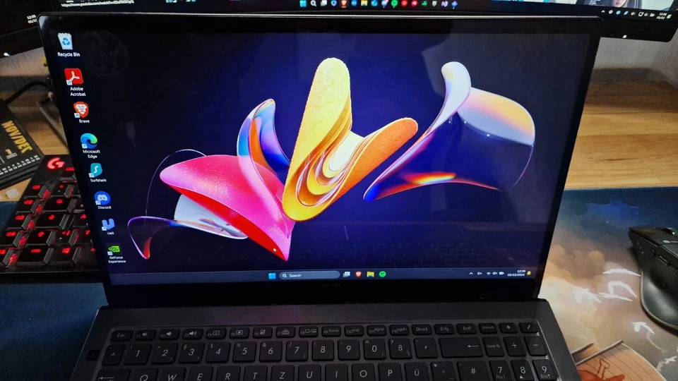 ASUS Zenbook Flip 15 UX562FD-EZ078T Grau Notebook Nvidia - Bild 2 von 4