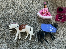 LEGO 7581- Belville Winter Royal Stable - with BOX -RARE