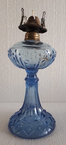Vintage Early XXth Century Geometric Blue Glass Kerosene Oil Lamp - Picture 16 of 16
