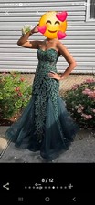 Jovani dress size 0 Esmerald Green With Stones add Bustel for easy and Confort.
