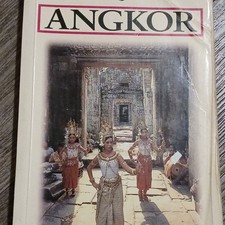 Angkor Dawn Rooney Paperback Fourth Edition Odyssey Illustrated Maps Guidebook