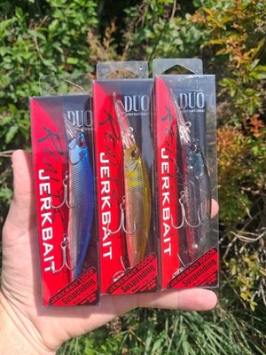 New Lot Of 3 Duo Realis Jerkbaits; Two Jerkbait 100DRs And One Jerkbait 120SP