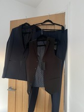Asos men’s Suit Navy Blue 3 Piece Jacket Trouser Waistcoat Wedding occasion 