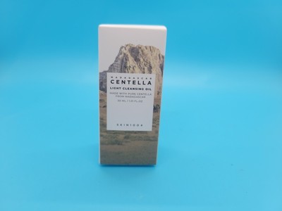 Skin1004 -  Madagascar Centella Light Cleansing Oil (30ml) 1.01 Oz - Exp 12/26