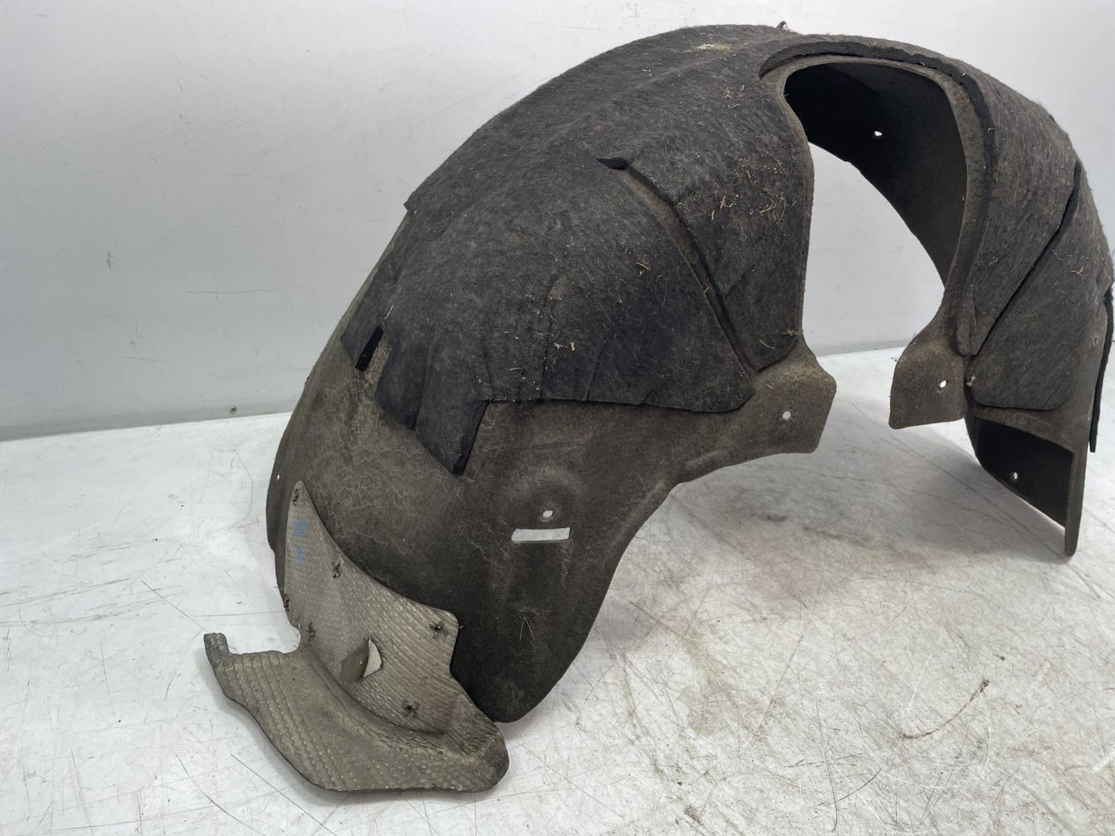 ✅ 2012-2018 OEM Bentley Continental GT Rear Left Driver Side Fender Liner