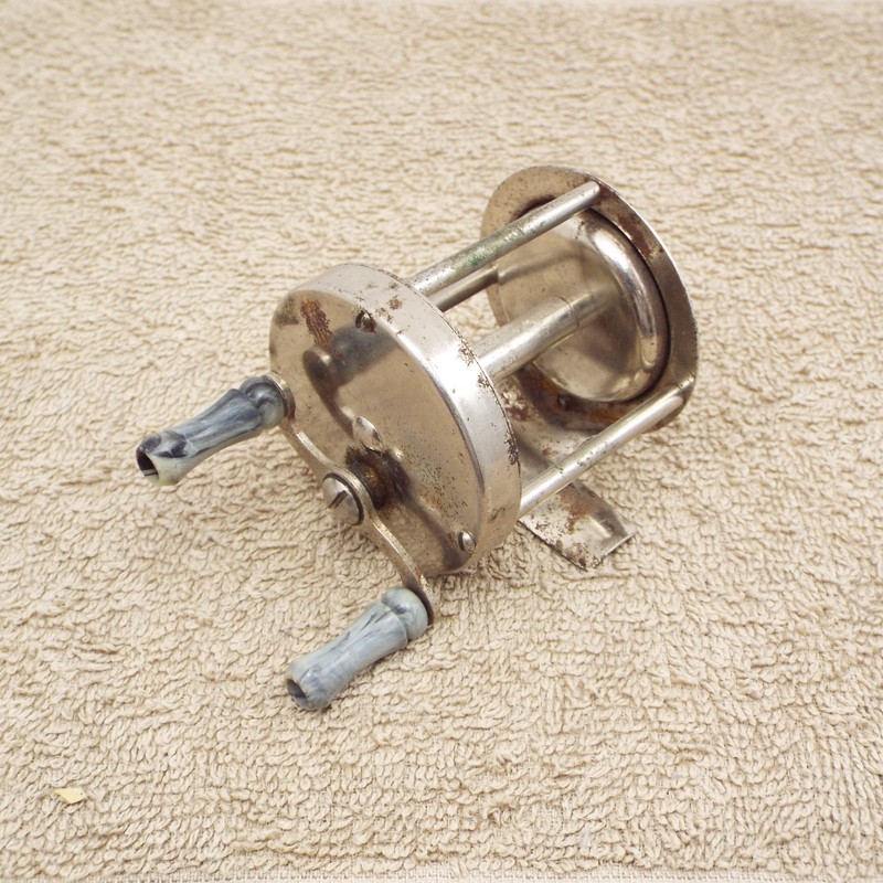 STAMPED STEEL Vintage fishing reel