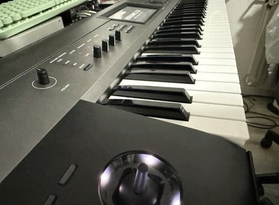 Korg Krome EX 61 - Top Zustand (Neuwertig) inkl. Tasche &Handbuch