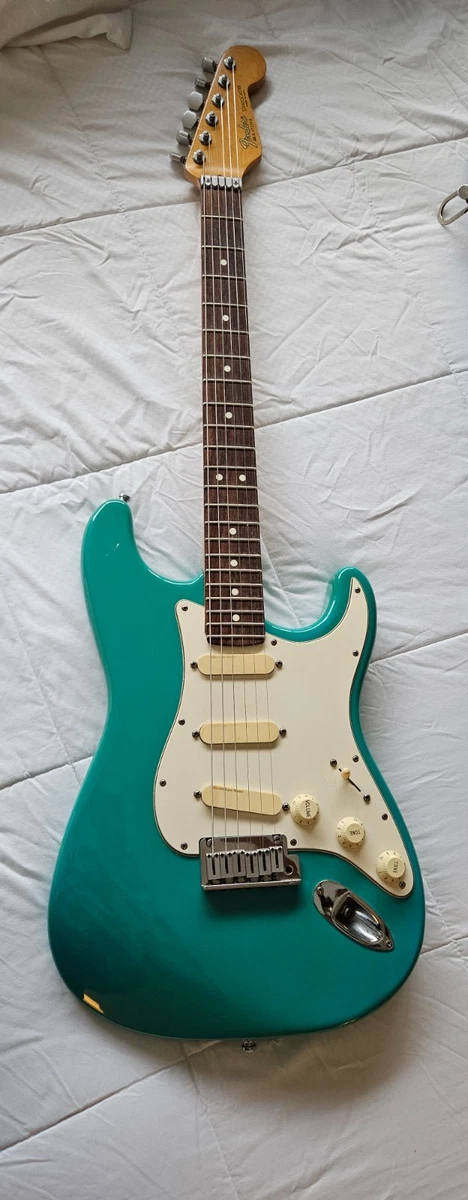 Preços baixos em Fender Strat Plus Guitarras Elétricas | eBay