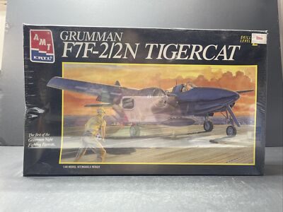 GRUMMAN F7F-2/2N TIGERCAT AMT ERTL 8844  G.87