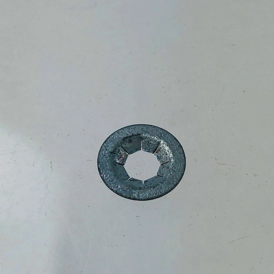 AMC Jeep 4001714 Nut for Intake Air Temp Sensor OEM NOS 1986 Cherokee XJ 1ct Foto 4 de 4