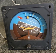 Castleberry Attitude Gyro Model: 900-23VP  PN:504-00274-902 /6413-8-P