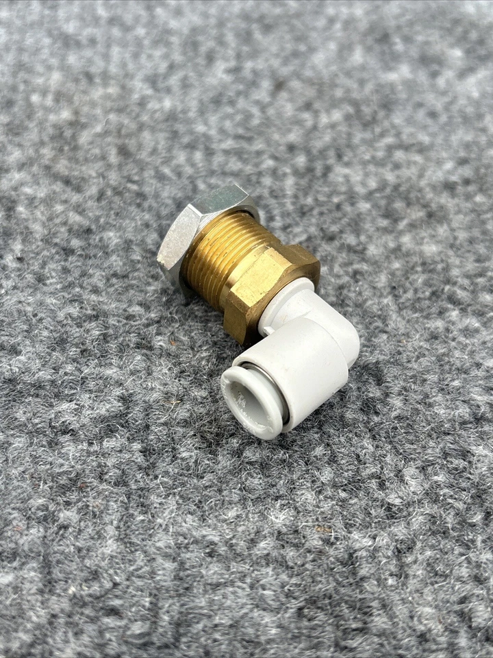 Lot of 8 - SMC KQ2LE08-00A Bulkhead Union Elbow 90 Deg 5/16' x 5/16" Tube Used - Image 3 of 4