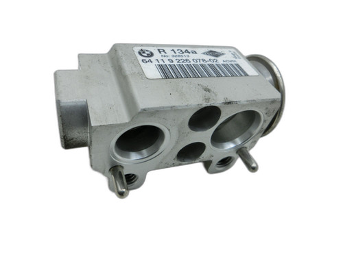 Expansionsventil für Klima BMW E88 1er 11-13 64119226078 9226078