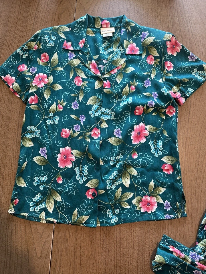 Vintage Jaclyn Smith 2-Piece Outfit Skirt M & Short Sleeve Top S Matching Set - Image 3 of 4