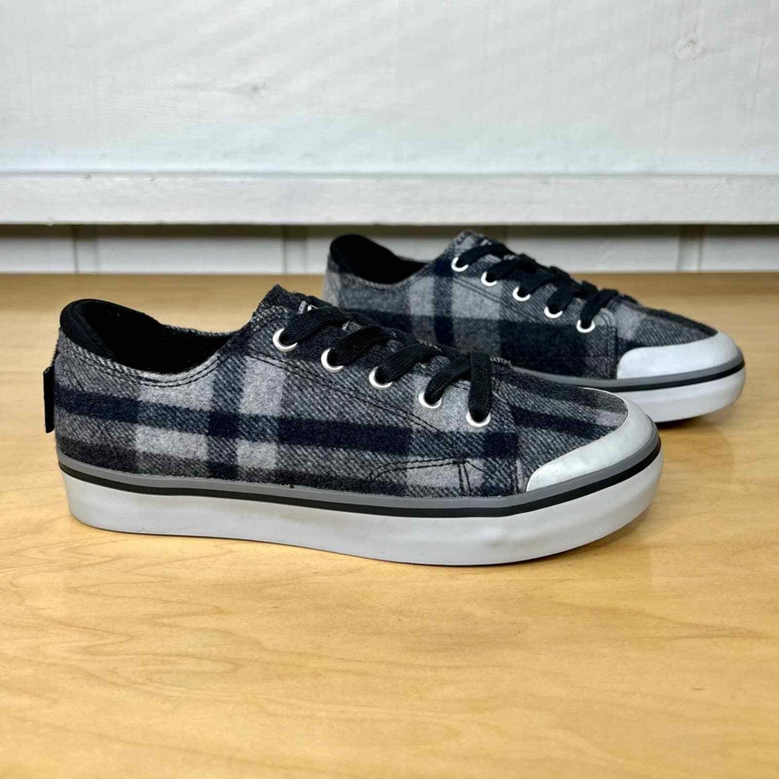 womens keen elsa sneaker