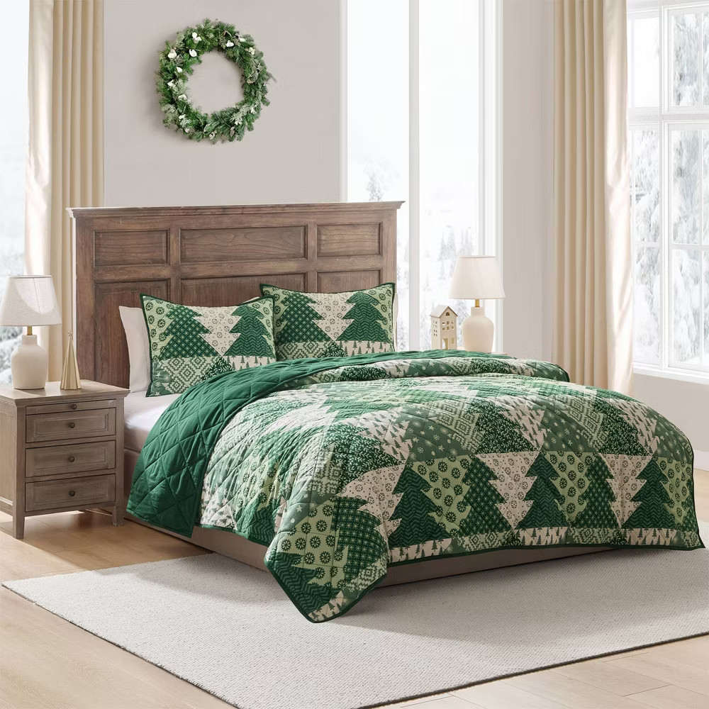 Hallmark King Flannel Tree Print Quilts Green