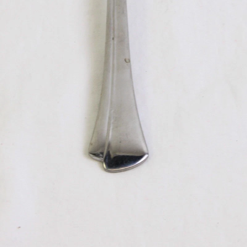 A Reed & Barton Select East Hampton Pattern Serving Fork Stainless 8.75 Inches - Image 4 of 4