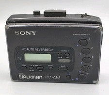 Sony Walkman FM/AM Radio Cassette WM-FX41 FOR PARTS REPAIR