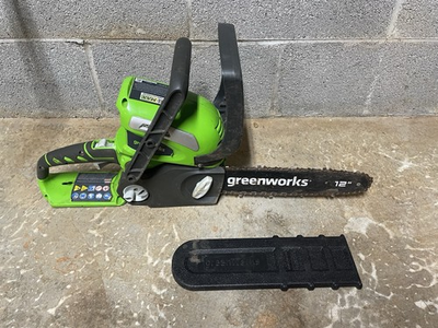 #ad Greenworks 40V Cordless Chainsaw 12in GWZ0980104 Bare Tool FOR PARTS ONLY $39.99