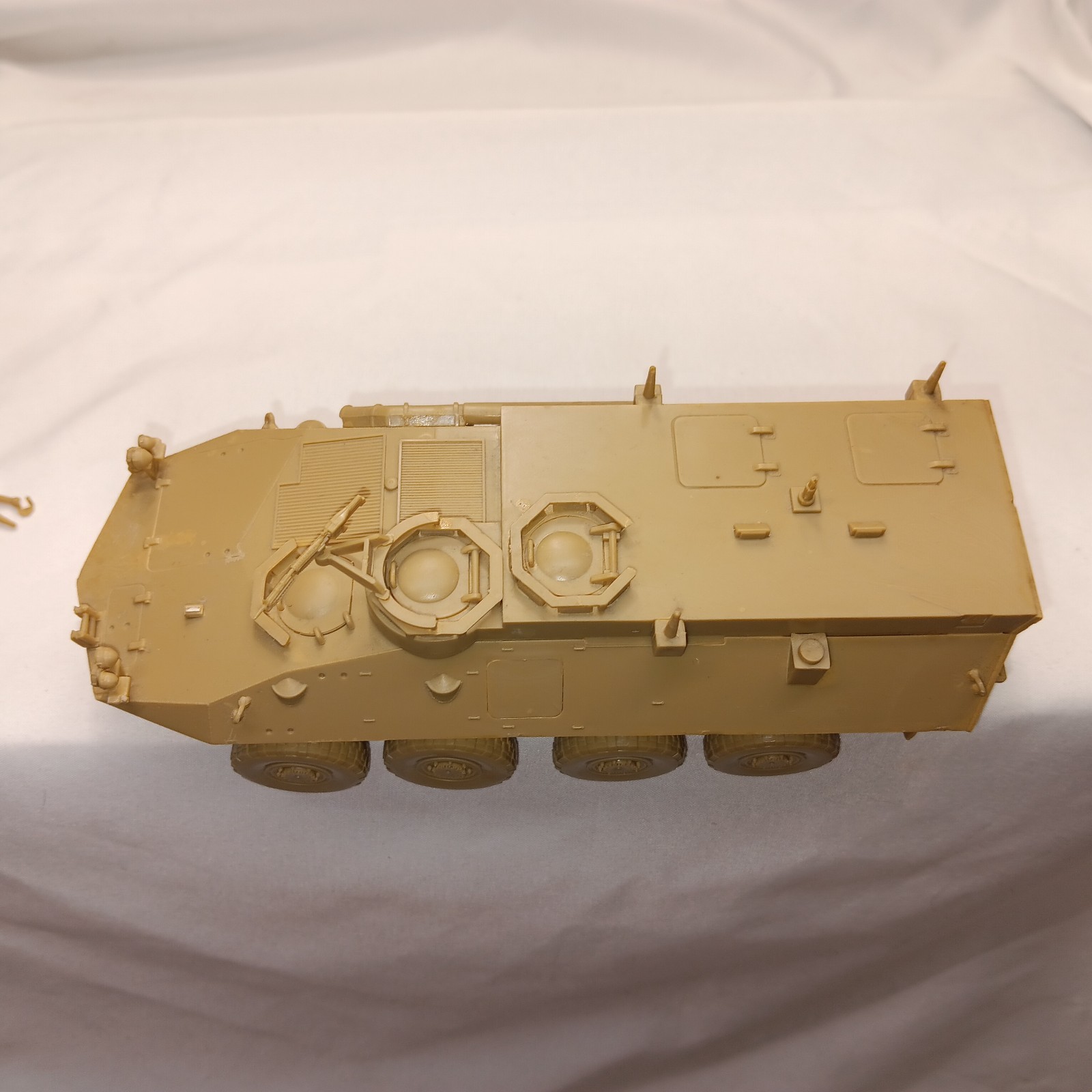 Built 1/35 Esci 5034 USMC LAV-25 Command Vehicle Ready to Paint/Detail 