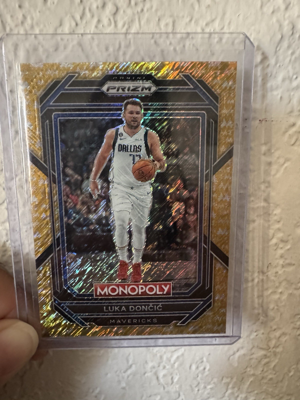 2022-23 PRIZM MONOPOLY LUKA DONCIC # 19 GOLD MONEY SHIMMER 294/500