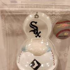 MLB Chicago White Sox Baseball Topperscot Collectors Series Bell Ornament NIB 