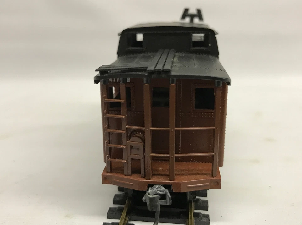 Bowser HO 55035 N-5 Caboose Pennsylvania RR Circle Keystone Under Name 477182 - Image 2 of 4