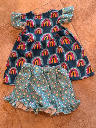 Adorable Sweetness Girl's Size 5 Outfit Rainbows and Stars Ruffles - Picture 3 of 3