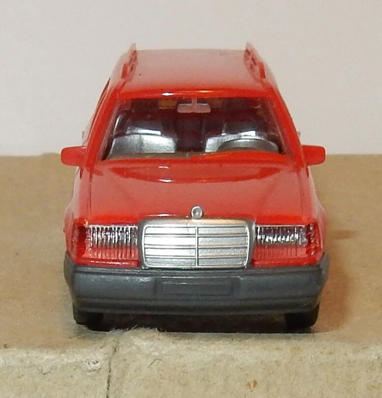 Micro WIKING Ho 1/87 Mercedes Benz 230 Te Rosso #13154 No. Box - Immagine 2 di 4