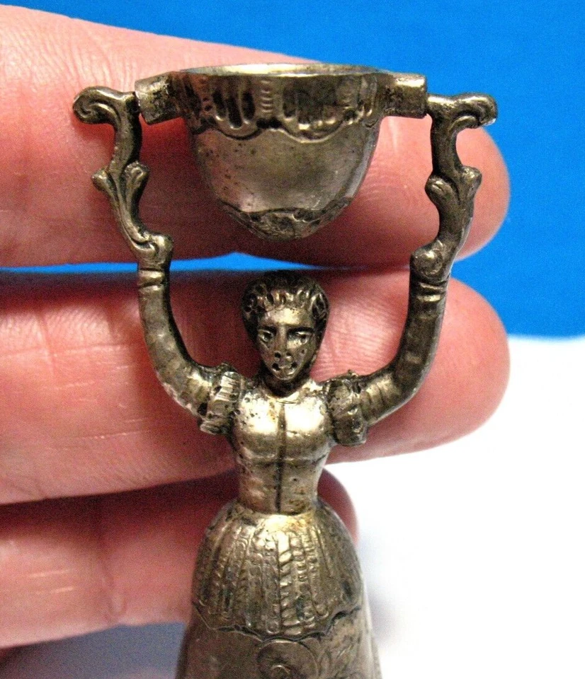 FIGURA ALEMANA 800 PLATA BODA COPA MUJER FIGURA ANTIGUA 21 GRAMOS Foto 2 de 4