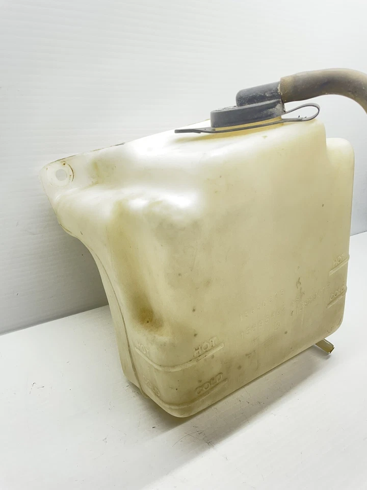 1992-1999 Chevrolet Suburban K1500 Engine Coolant Reservoir Tank Bottle 15650373 - Image 3 of 4