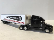 SpecCast Dyersville, IA; 1:64 Scale Tractor Trailer; Dick Simon Trucking, INC.