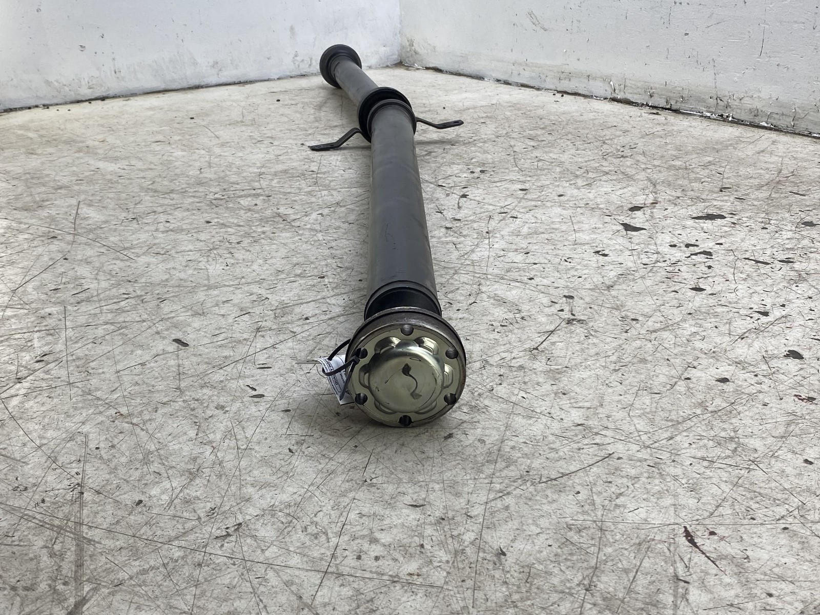 2013-2018 BENTLEY FLYING SPUR 4.0L REAR DRIVE SHAFT PROPELLER 4W0521101 *41K*