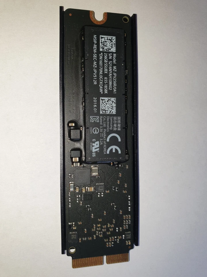 SSD Festplatte 256 GB SSUBX MZ-JPV256R/0A1 von Samsung Apple