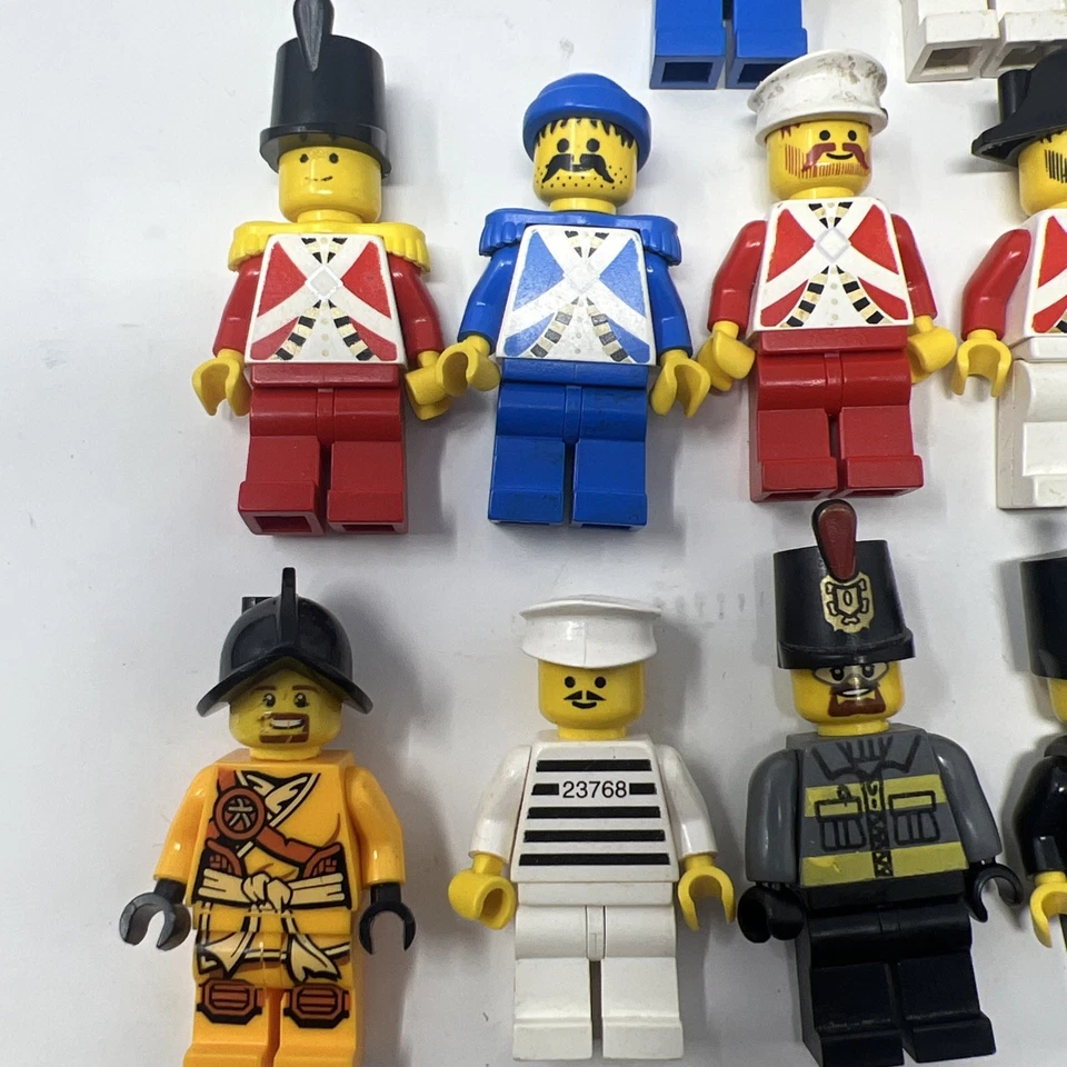 Lote de 12 Minifiguras LEGO De Colección - Piratas, Coloniales, Policía, Temas Occidentales Foto 4 de 4
