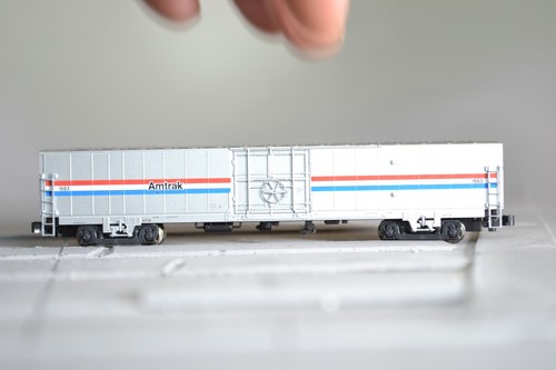 88117 ESCALA N KATO AMTRAK CORREO EXPRESS COCHE | Condition: Used