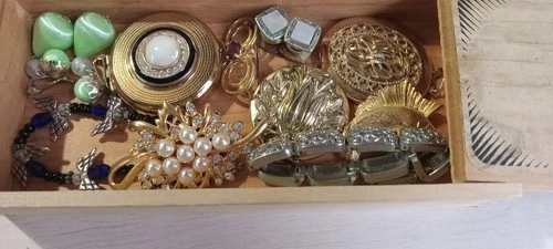 12 pc Costume Jewelry VTG to NEW ALL WEARABLE  - vtg Yardley box free shipping