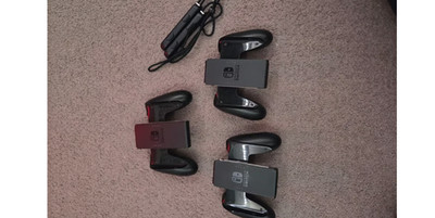 Nintendo Switch Joy-Con Straps and Joy-Con Controllers (3 Joy-Con Controllers)