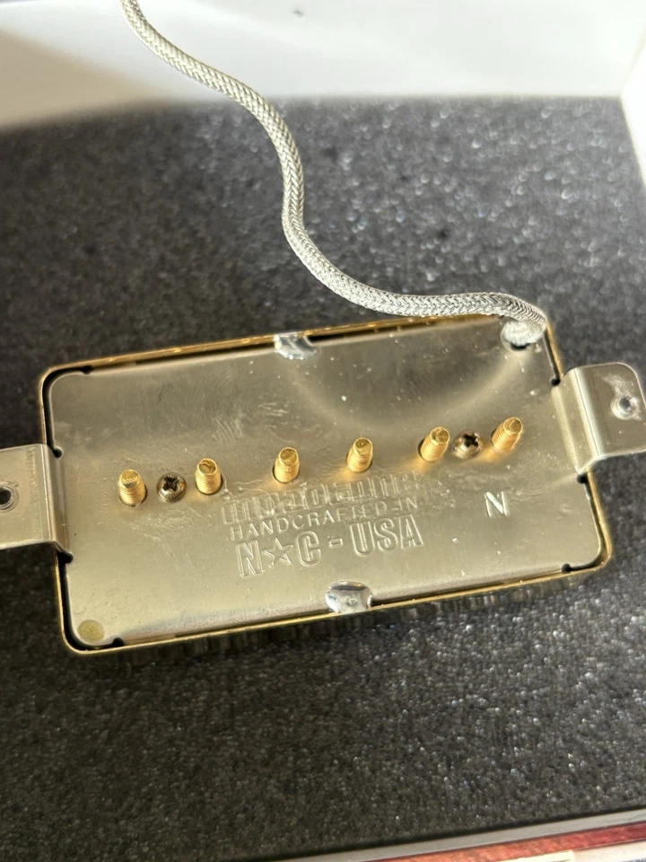 Pastilla Mojotone P90 Humbucker dorada Foto 2 de 2