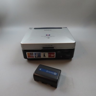 SONY GV-D1000 Mini DV Tape Digital Portable Video Walkman Player Editor